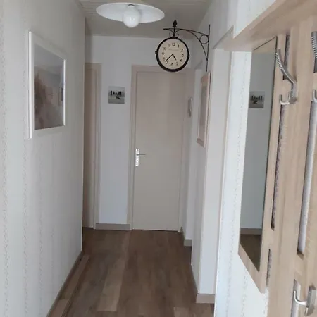 Maison Avec Son Jardin Barbâtre